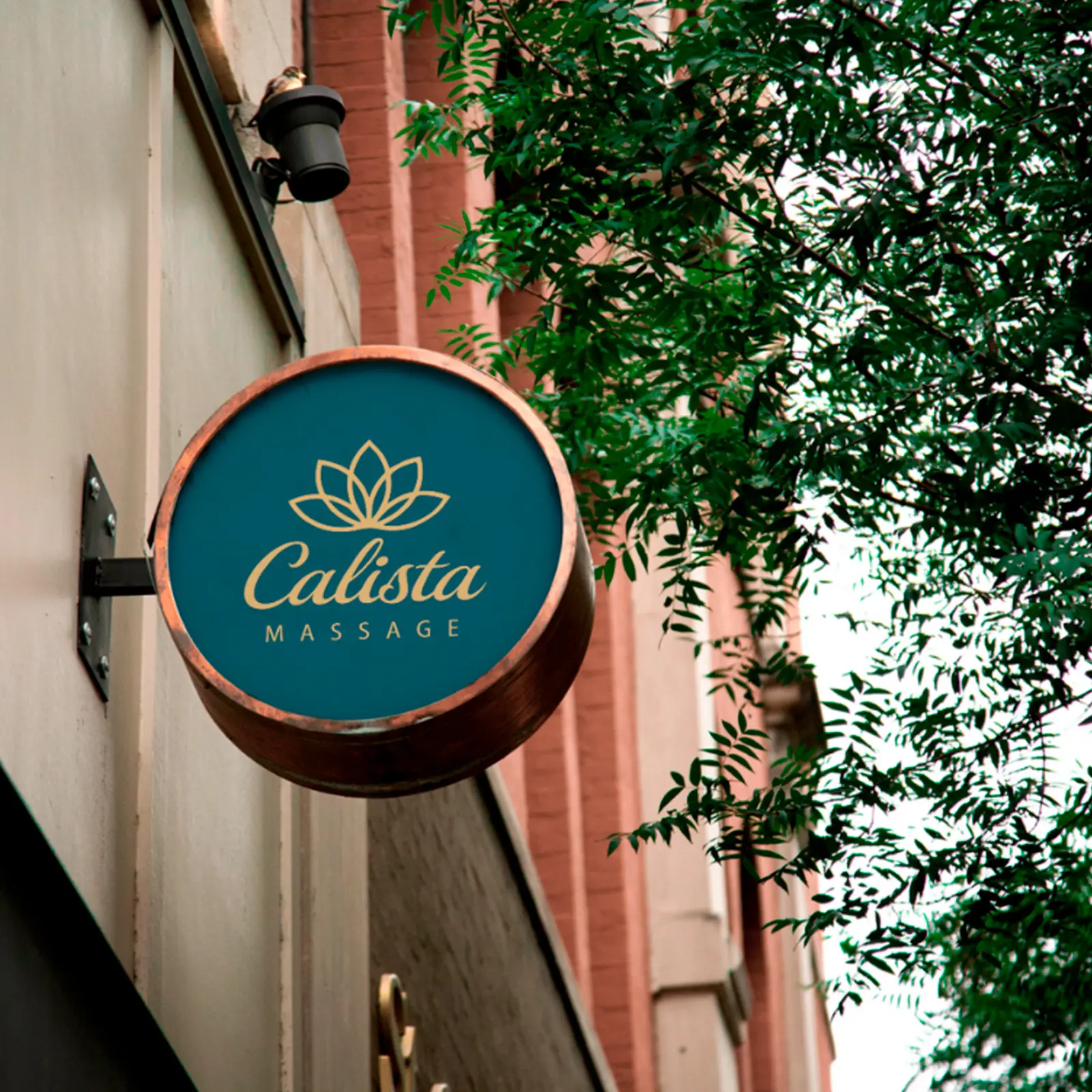 Enseigne extérieure Calista Massage - signalétique de marque bien-être, graphiste Nancy