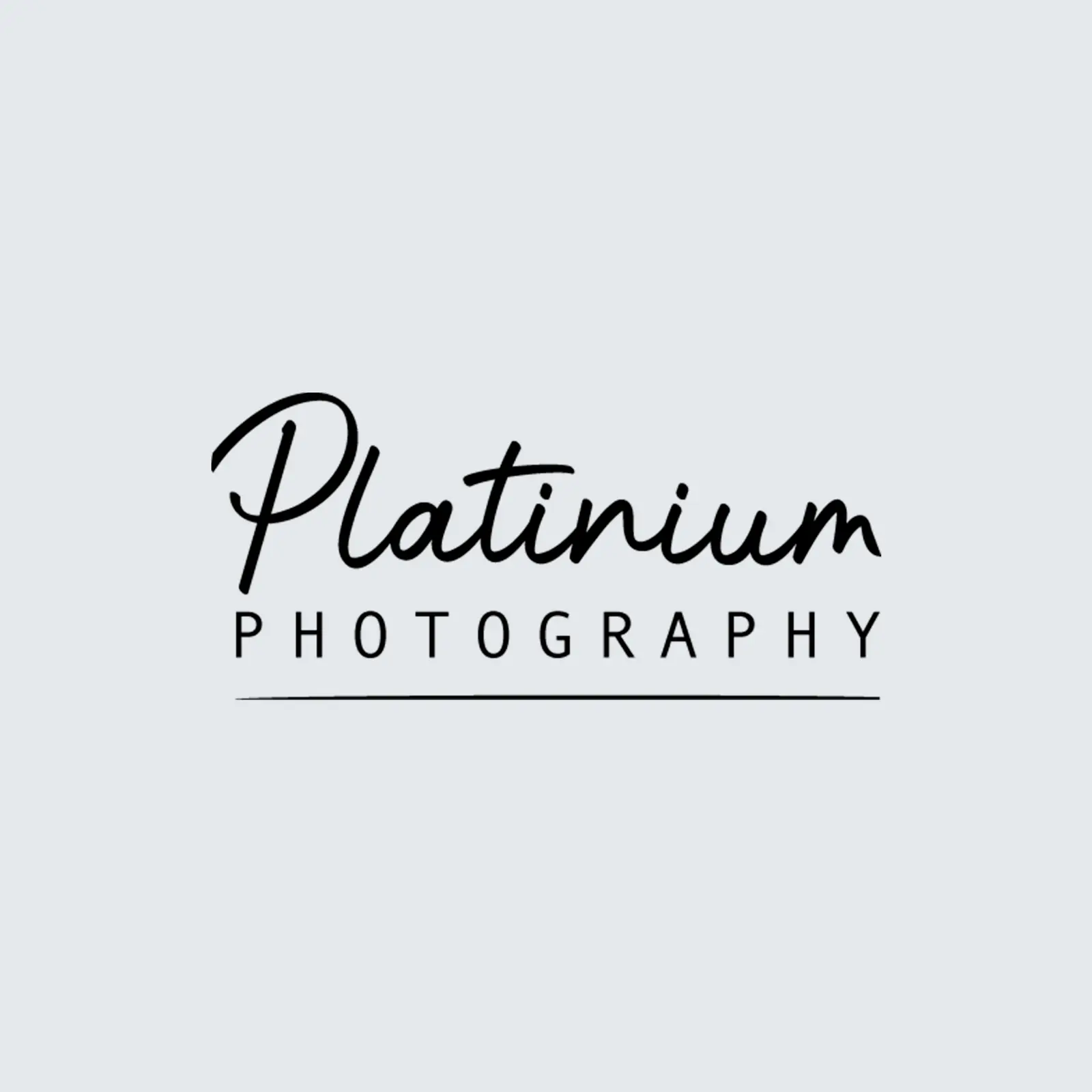 Logotype Platinium Photography - signature typographique studio mariage, graphiste Nancy